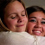 El más emotivo encuentro de dos mejores amigas que nunca se habían visto