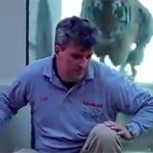 Nunca le des la espalda a un tigre, podría pasar esto