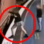 Increíble: Tren pasa por encima de una mujer y ella resulta ilesa