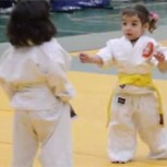 Combate de judo de dos niñas pequeñas es furor en la web: Vean por qué