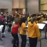 Banda escolar realiza increíble cover de canción metalera