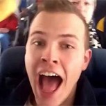 FBI detiene a bromista que se desnudó en pleno vuelo para hacerlo más divertido