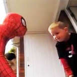 “Hombre araña” da la mayor alegría a niño desahuciado en su cumpleaños: Imposible no emocionarse