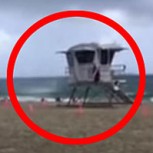 Impresionante video: Tromba marina causa pánico al elevar castillo inflable con niños dentro