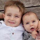 Foto de dos pequeños hermanos incendió Facebook: Fuerte debate sobre la imagen