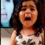 Video: Conoce a la “mini” Mon Laferte que es furor en las redes