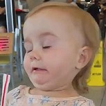 La hilarante reacción de una niña que toma Coca Cola por primera vez: La máxima ternura