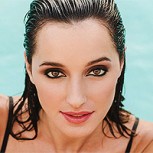 Candidata a Miss España cae a una piscina durante desfile y el video tiene un millón de visitas