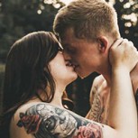 Íntima sesión de fotos de una pareja se volvió viral impensadamente: Mira las razones