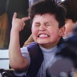 Niños sufren divertida “transformación” escuchando un grupo de rock: Mira el video