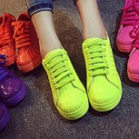Este desafío viral enloquece a Internet y usuarios no se deciden: ¿De qué color es la zapatilla?