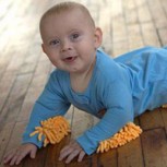 La insólita prenda para bebés que se hace viral: Llega el “Bebé Mopa”