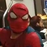Spider-Man bailarín causa sensación en las líneas de metro: Éxito viral