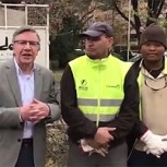 Lavín aplicará ordenanza de acoso callejero contra mujer que humilló a trabajadores de limpieza