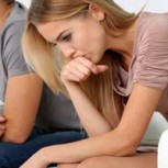 Mujer descubre la descarada infidelidad de su novio gracias a la ayuda del repartidor de comida
