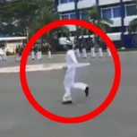 Una joven cadete huye en plena ceremonia de inicio de la marina: “Esto no es para mí”