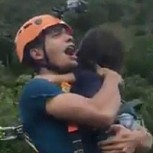 Máxima irresponsabilidad: Padre salta al vacío en bungee mientras sostenía a su hija sin medidas de seguridad