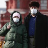 Violenta “broma” es usada en Rusia para incentivar el uso de la mascarilla: ¿Es efectiva?