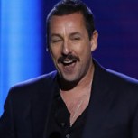 Mesera se hace viral tras “rechazar” a Adam Sandler en un restorán
