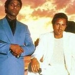 Desde Bruce Willis a Phil Collins: La lluvia de celebridades que apareció en Miami Vice y jamás notaste