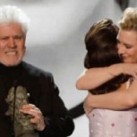 El incómodo momento de Pedro Almodóvar en la premiación a Cate Blanchett en los Goya 2022