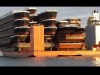 Foto: Internet - Un barco que transporta barcos.